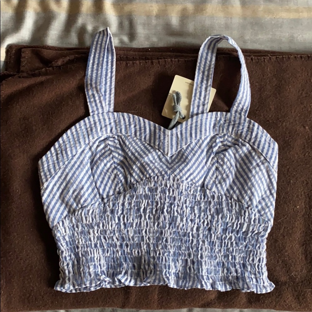 Crop top